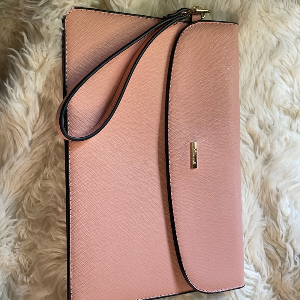 Clutch purse pink